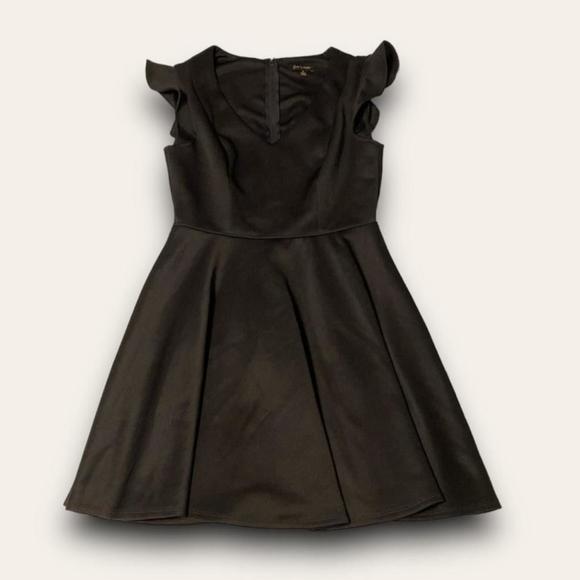 Jodi Kristopher Dresses & Skirts - Jodi Kristopher Little Black Dress Flutter Sleeves Mini Size 9 Fairygrunge